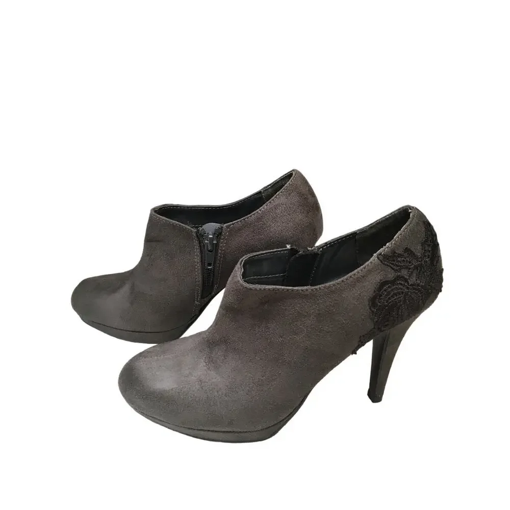 IMPO Heeled Booties Women's SZ 6 Grey Suede